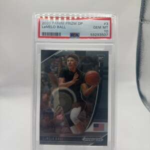 LaMelo Ball 2020-21 Panini Chronicles #102 Panini RC (CGC 10)